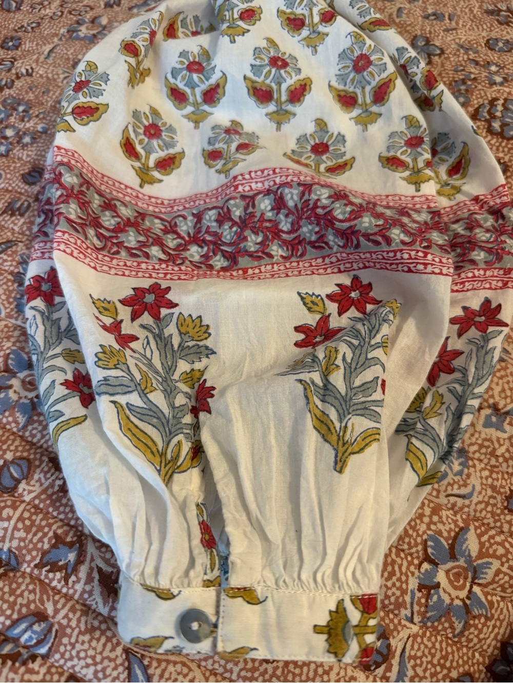 NWT Faherty Suki Blouse in Antique Bouquet. Small - Picture 4 of 11